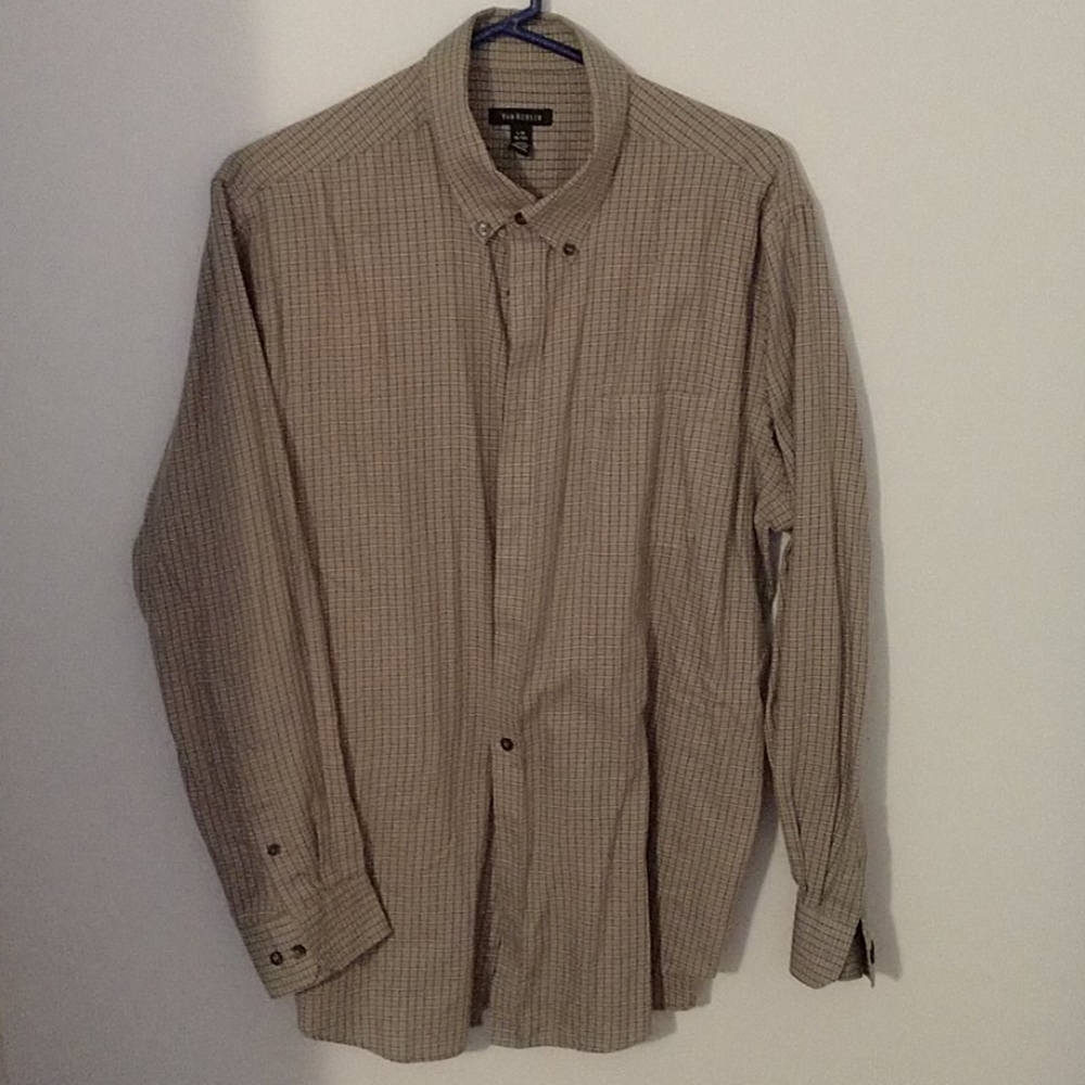 Van Heusen Casual Dress Shirt